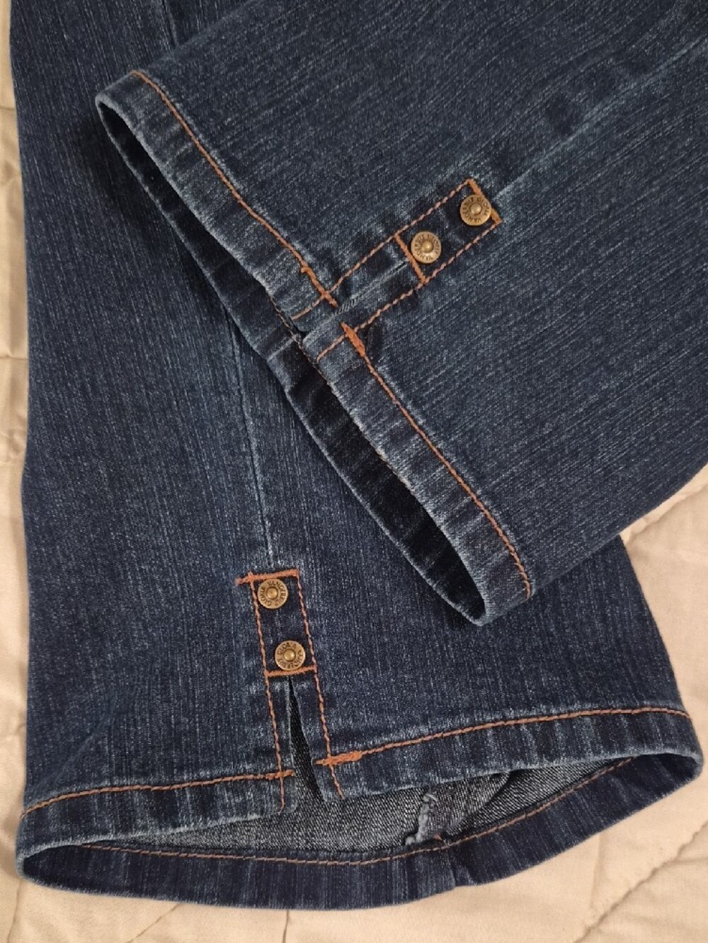 Gloria Vanderbilt Amanda Capris- Size 14 P - Picture 6 of 11